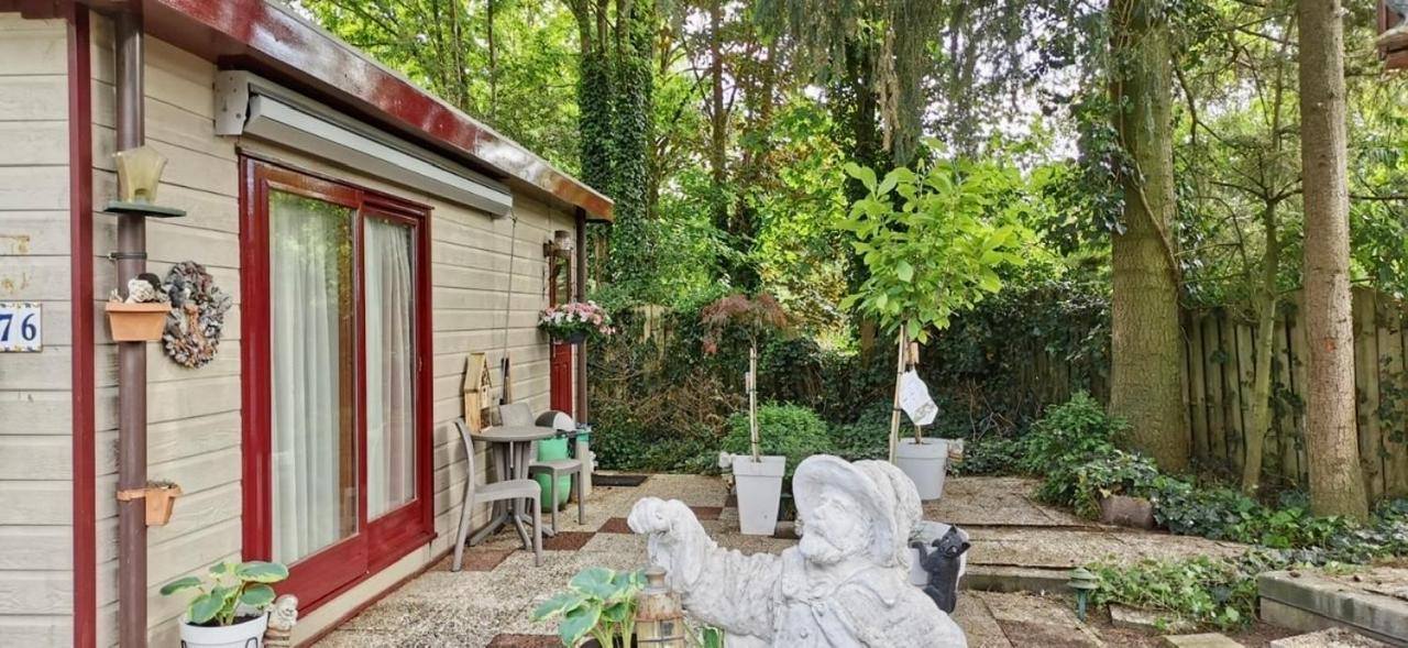 Retro Relax Resort Midden In Het Bos Op De Veluwe In Putten Eksteriør billede