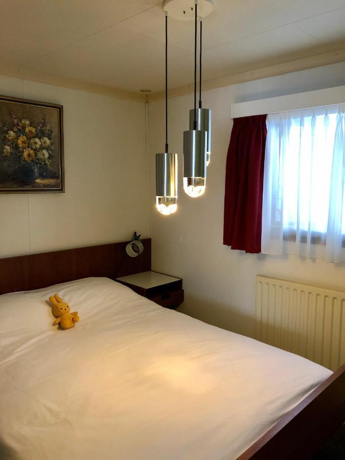 Retro Relax Resort Midden In Het Bos Op De Veluwe In Putten Eksteriør billede